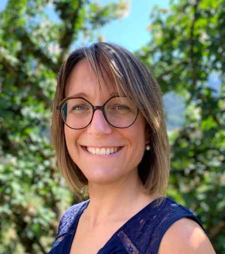 Mme Emmanuelle GALLOT